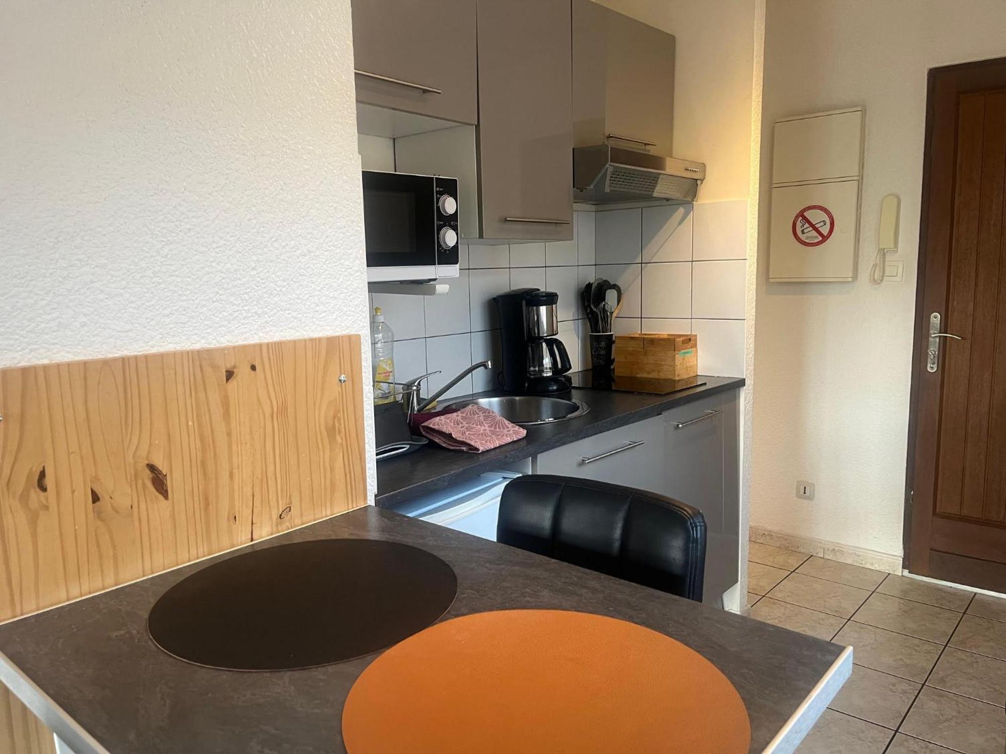 Studio Climatise Et Grande Terrasse Tarbes Centre 外观 照片
